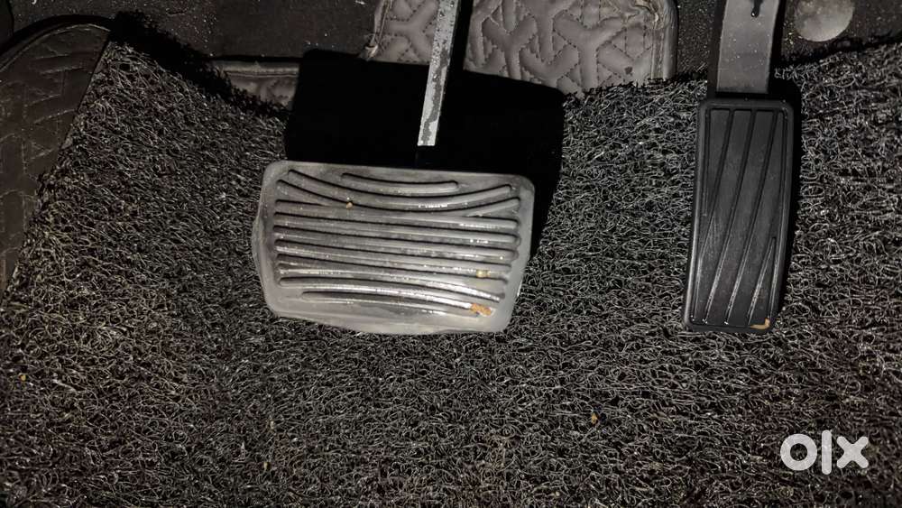 Mahindra Xuv700 2.2 Ax 5 Diesel At 7 Str, 2023, Diesel