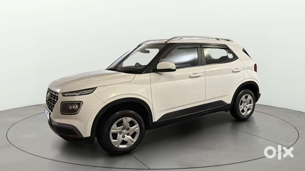 Hyundai Venue 1.2 S Plus, 2022, Petrol