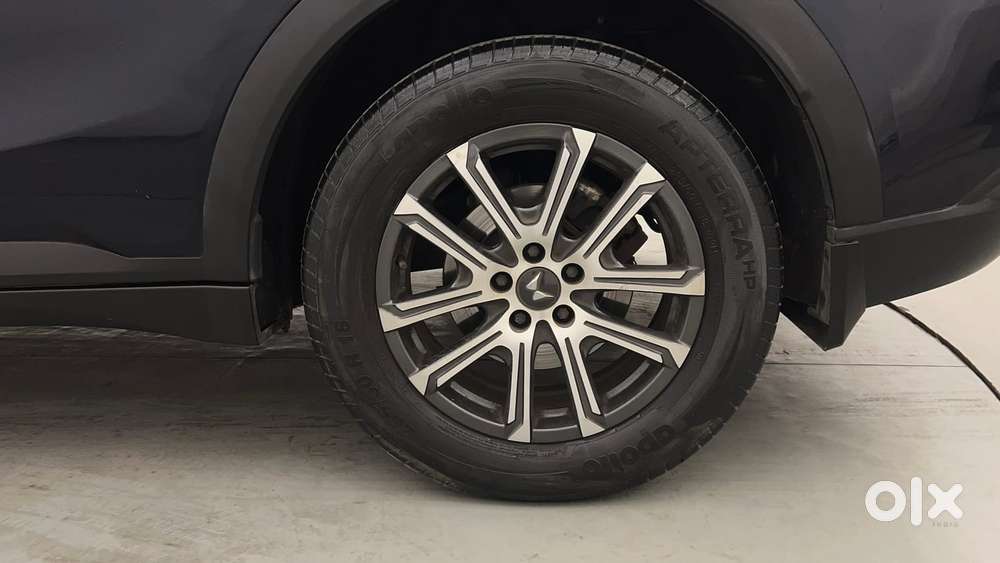 Mahindra Xuv700 2.2 Ax 7 Diesel Mt Luxury Pack Str, 2023, Diesel