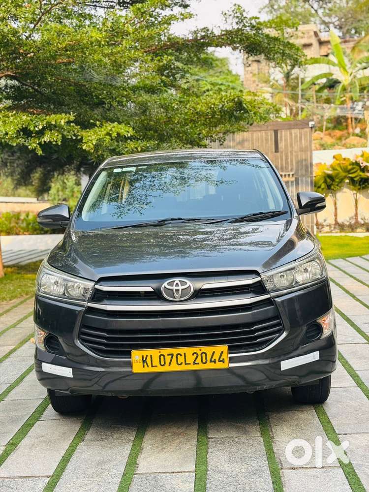 Toyota Innova Crysta 2.7 Gx Mt, 2017, Diesel