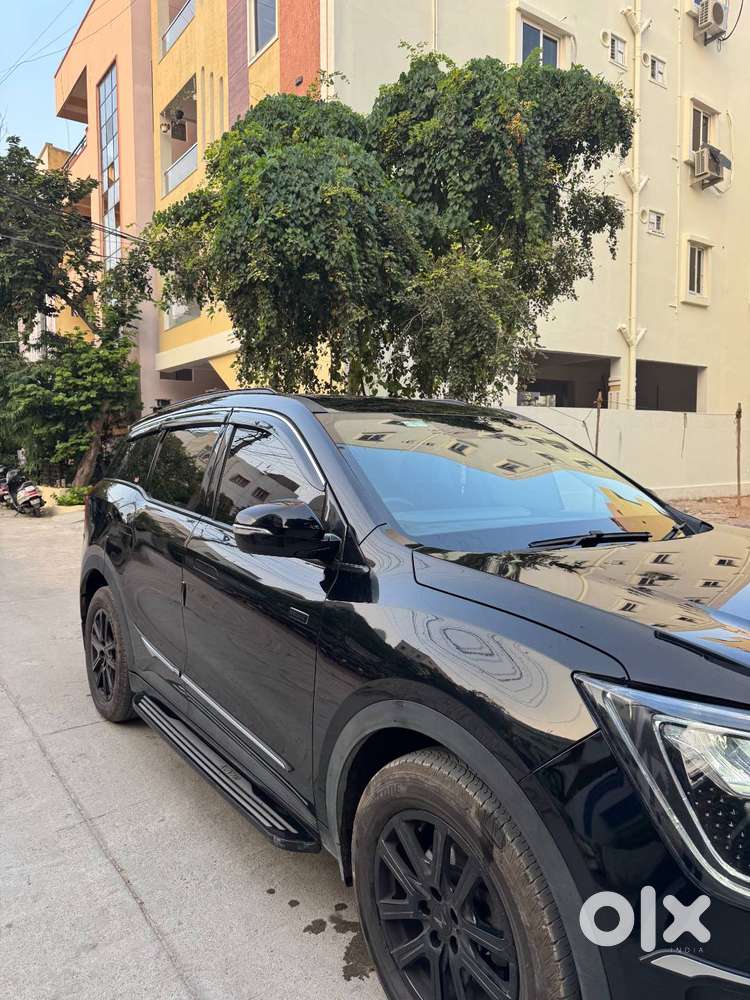 Mahindra Xuv700 Diesel 2025 Ebony Edition