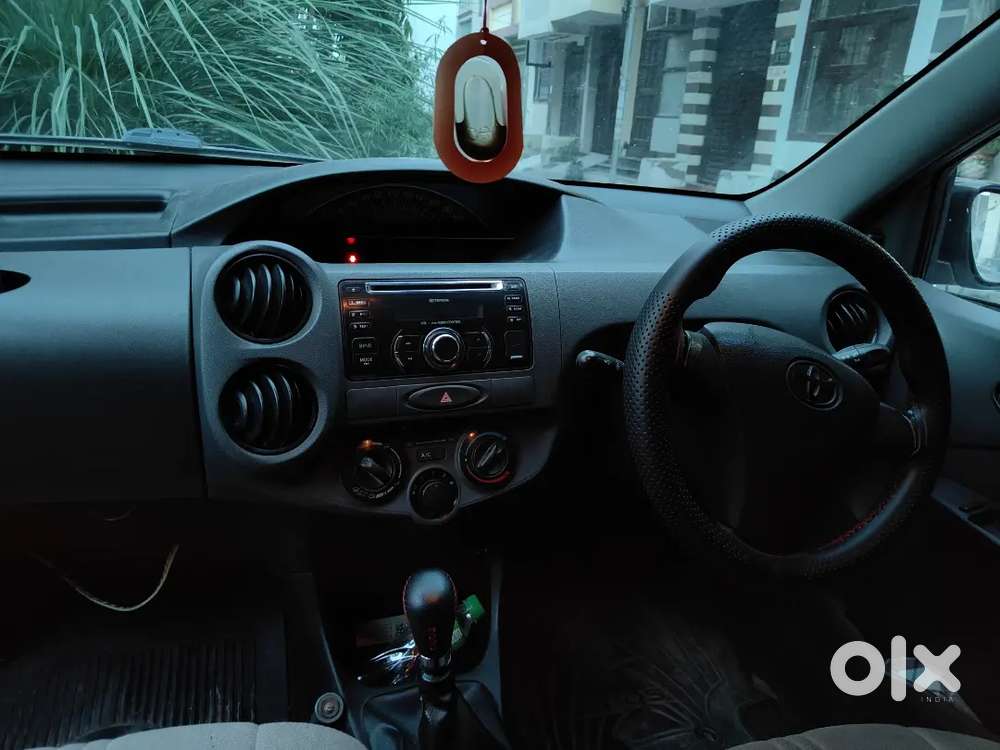 Toyota Etios 2013 Petrol Well Maintained