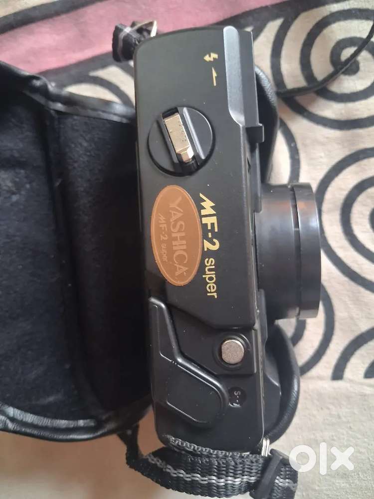 Antique Made In Japan Yashica MF-2 vintage camera