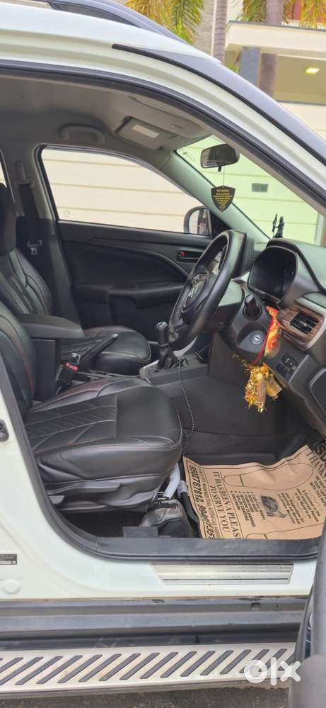 Maruti Suzuki Brezza 1.5 Vxi Smart Hybrid, 2025, Petrol
