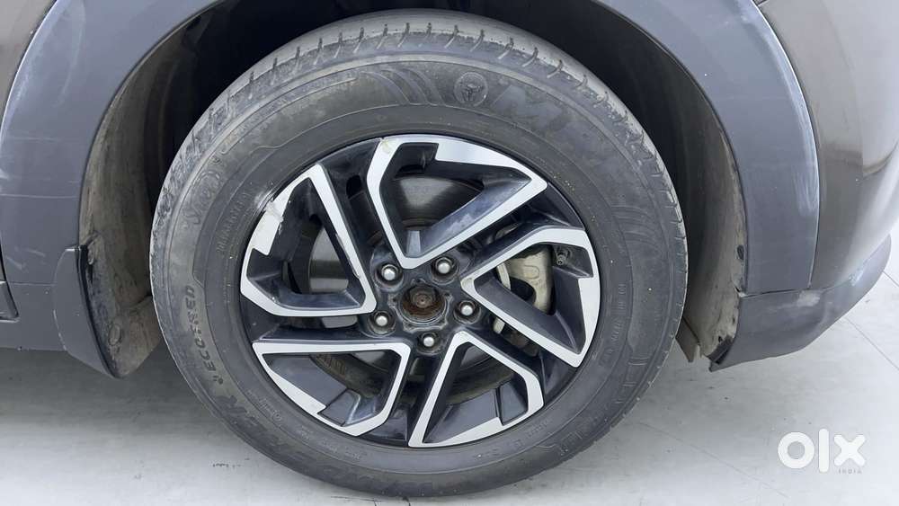 Kia Carens 1.4 Luxury Plus Dct 7 Str, 2022, Petrol