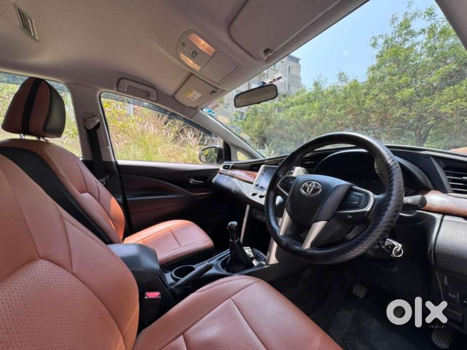 Toyota Innova Crysta 2.4 G Mt 7 Str, 2021, Diesel