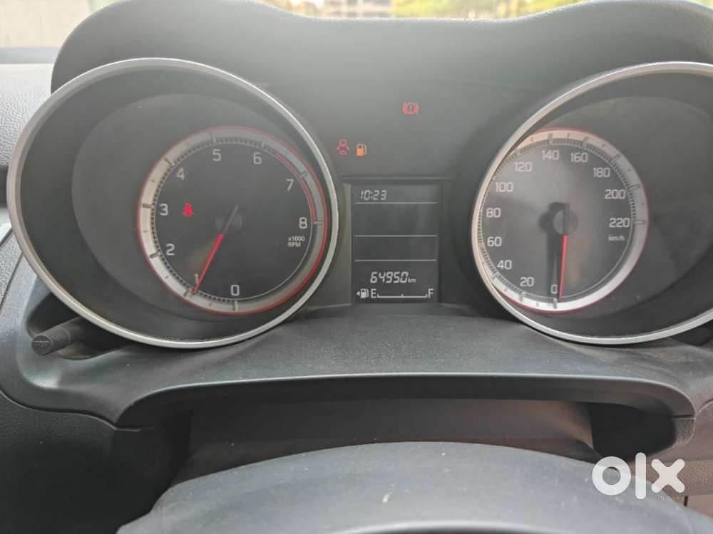 Maruti Suzuki Swift Vxi + Manual, 2019, Petrol