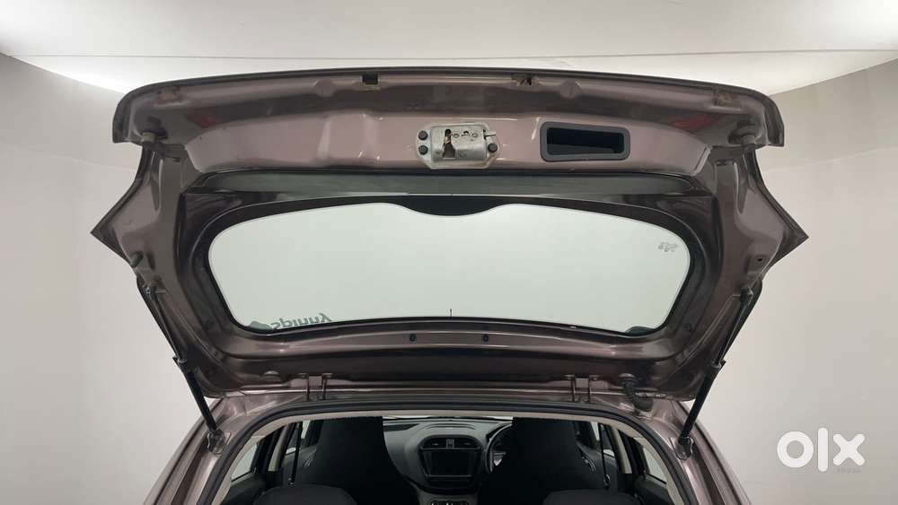 Tata Tiago 1.2 Revotron Xm, 2019, Petrol