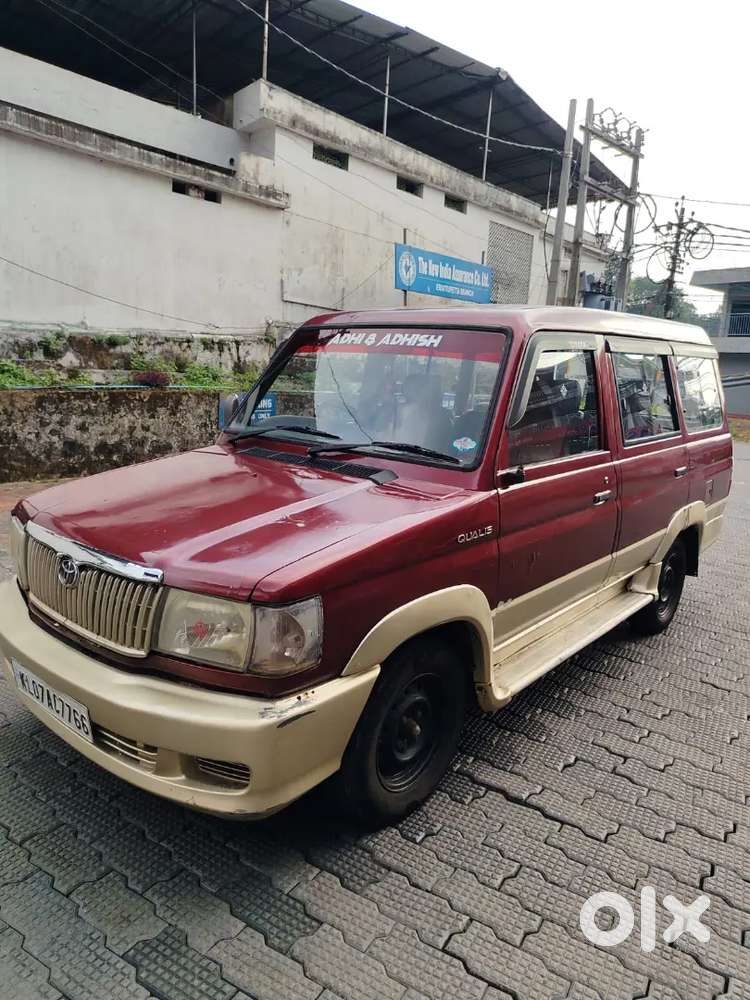 Toyota Qualis 2001 Diesel 250000 Km Driven