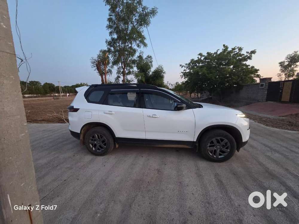 Safari Smart (o) Without Sunroof 2024