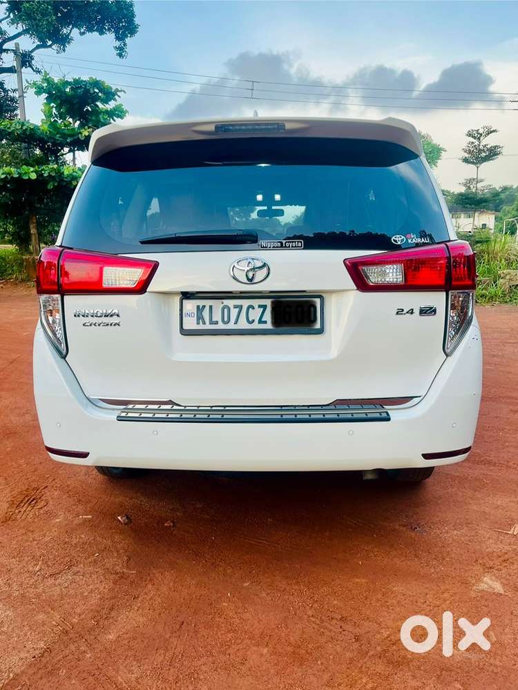 Toyota Innova Crysta 2022