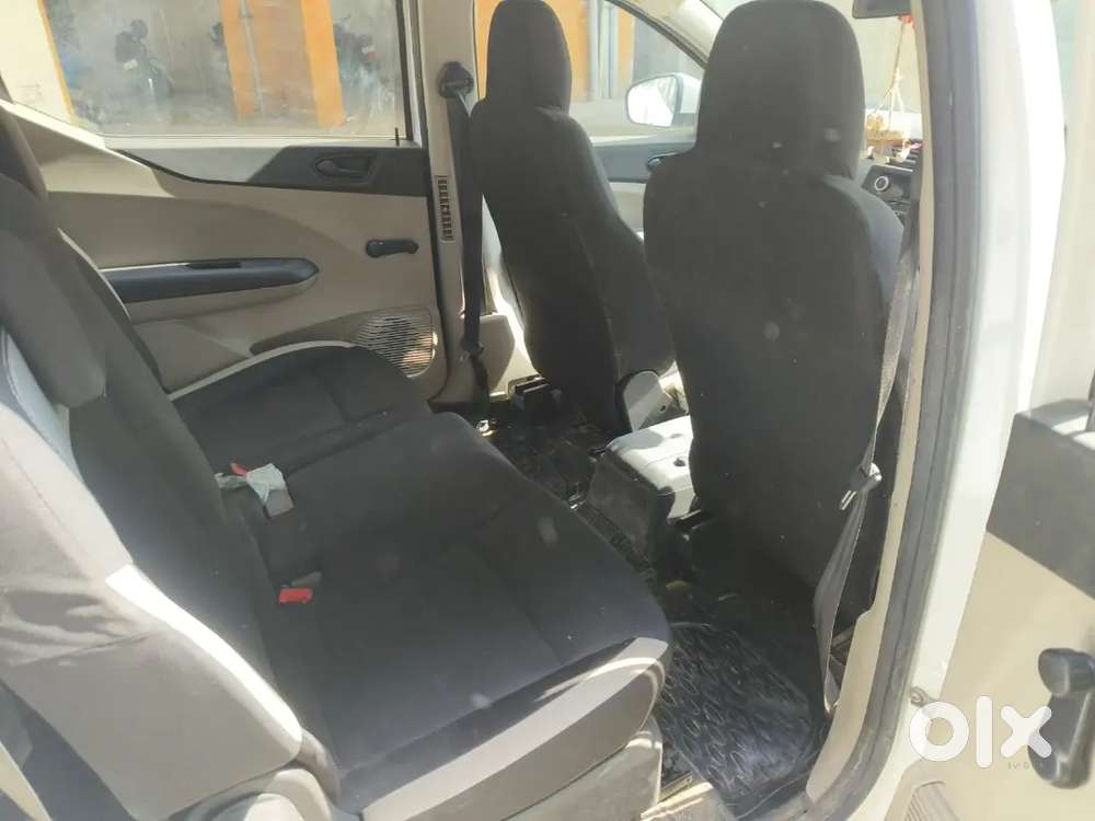 Renault Triber Petrol 27000 Km Driven