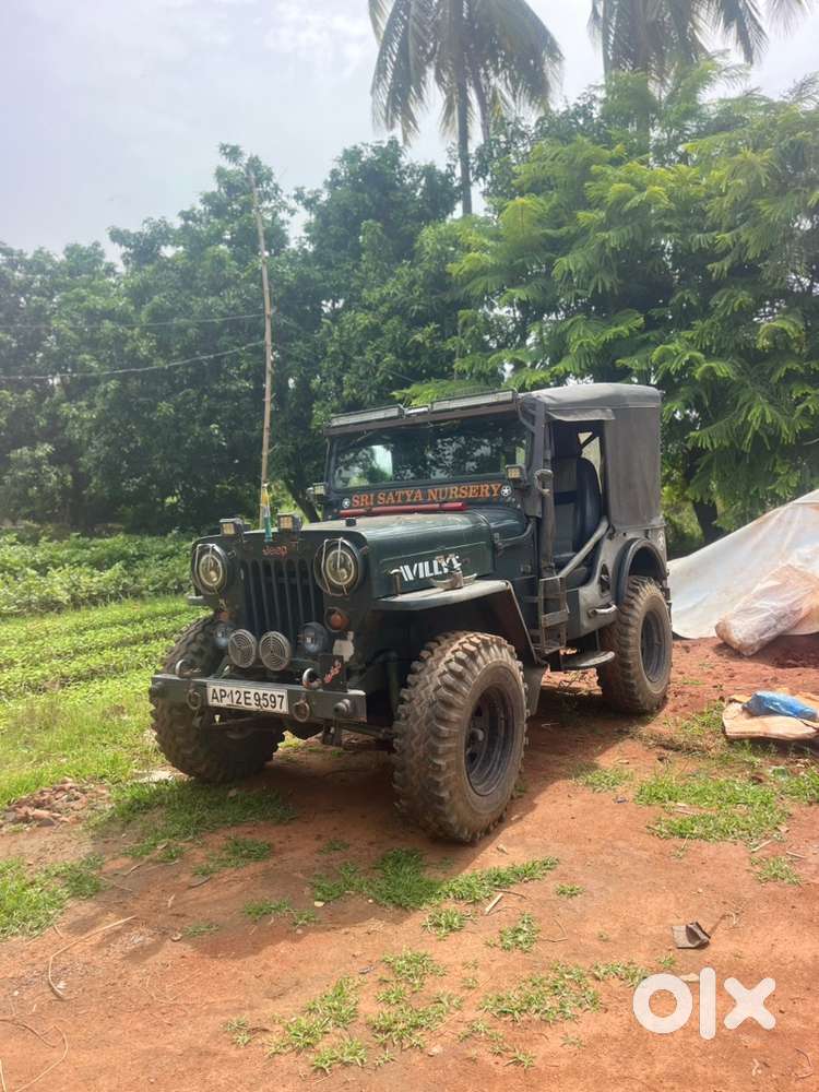 Mahindra Jeep 1985