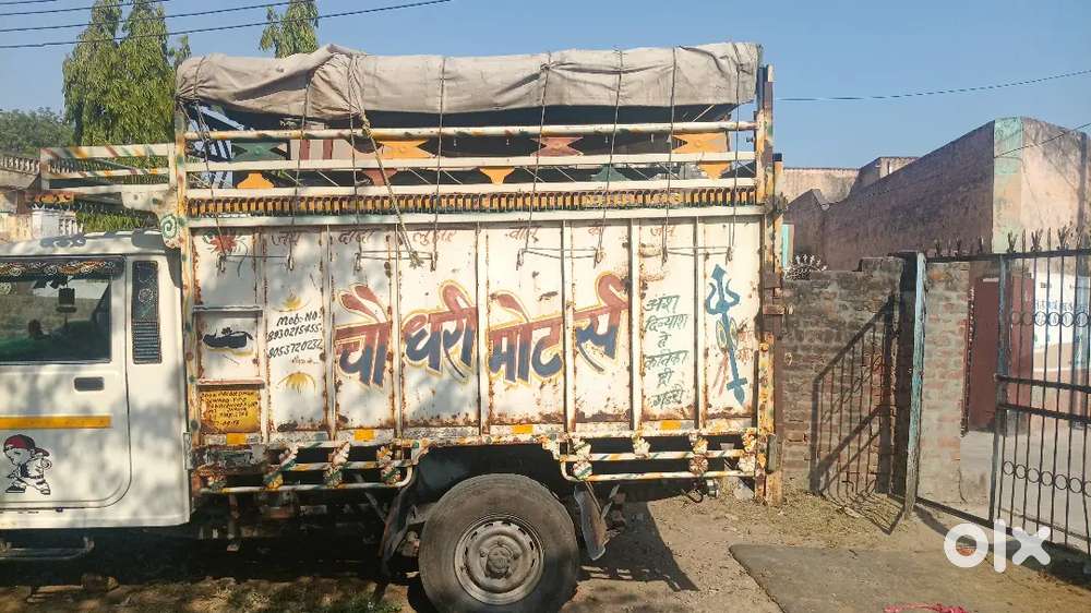Mahindra Bolero Max Truck