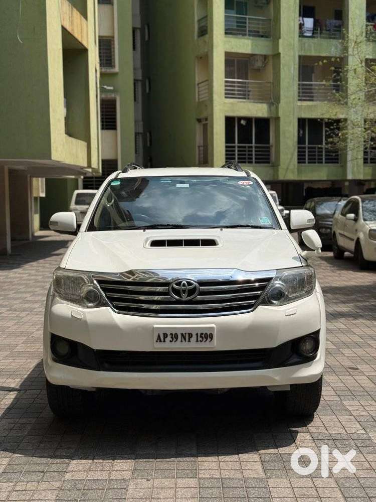 Toyota Fortuner 3.0 4x2 Automatic, 2013, Diesel