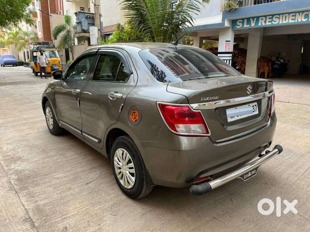 Maruti Suzuki Dzire 1.2 Vxi, 2022, Petrol