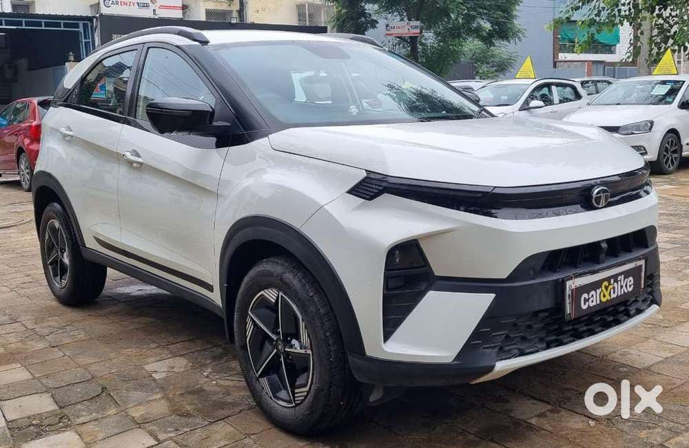 Tata Nexon Creative Plus 1.2 Revotron Petrol 6 Amt, 2024, Petrol