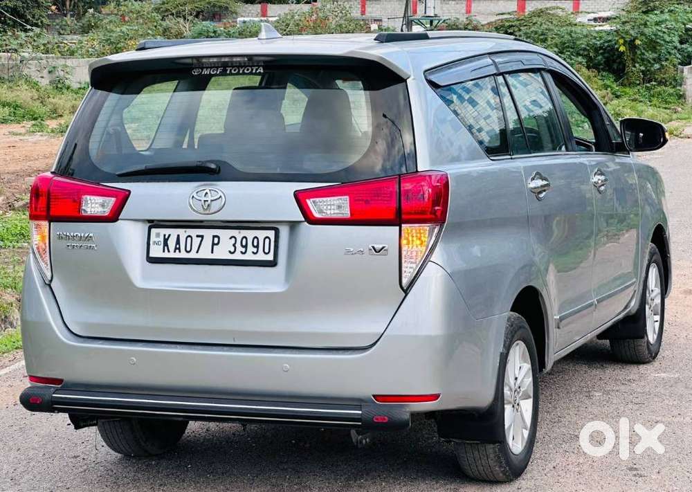Toyota Innova Crysta 2.4 Vx Mt, 2017, Diesel