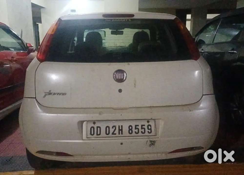 Fiat Punto 2013 Diesel 80000 Km Driven