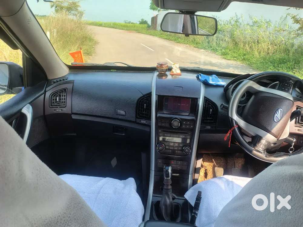 Mahindra Xuv500 2015 Diesel Second Owner