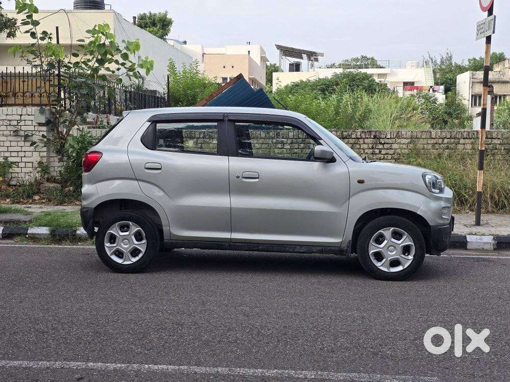 Maruti Suzuki S-presso Vxi Plus At, 2021, Petrol