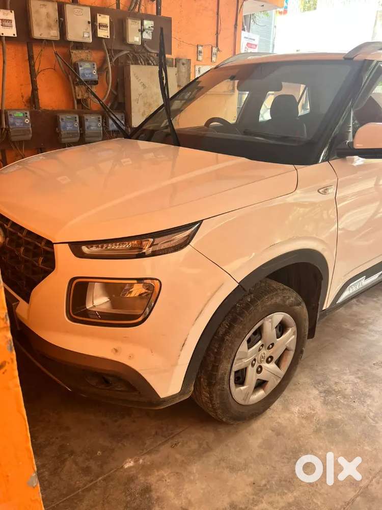 Hyundai Venue S Plus 2022 Mt Petrol