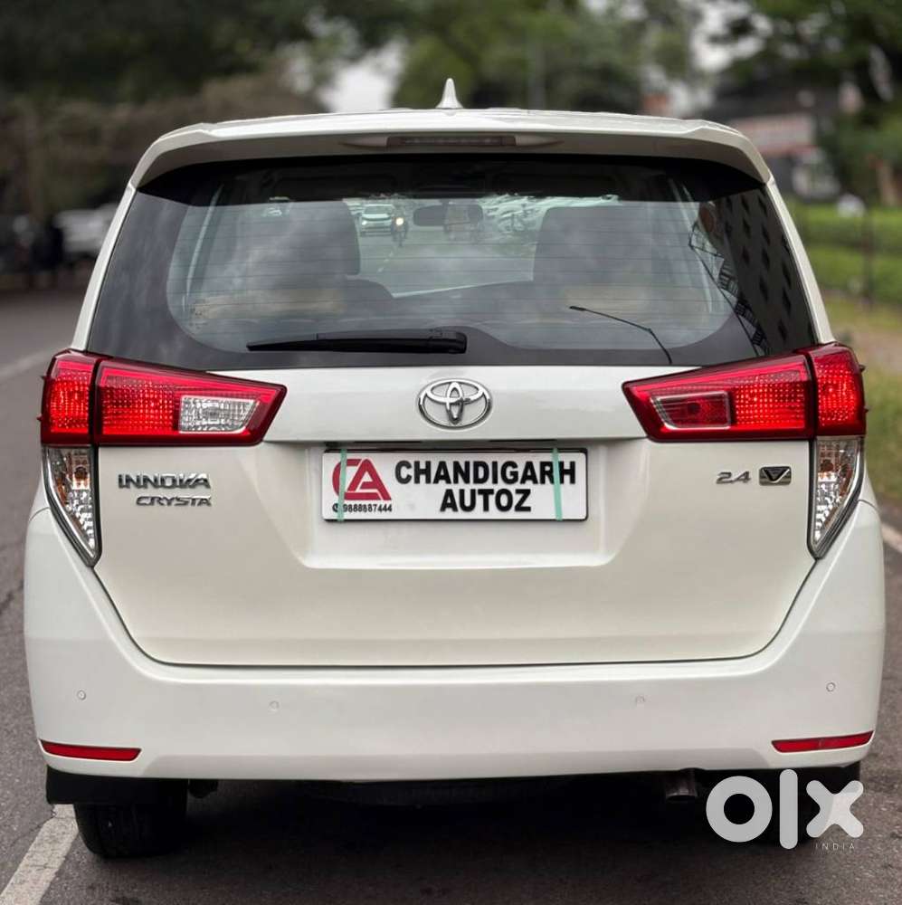 Toyota Innova Crysta 2.4 V 7 Str, 2022, Diesel