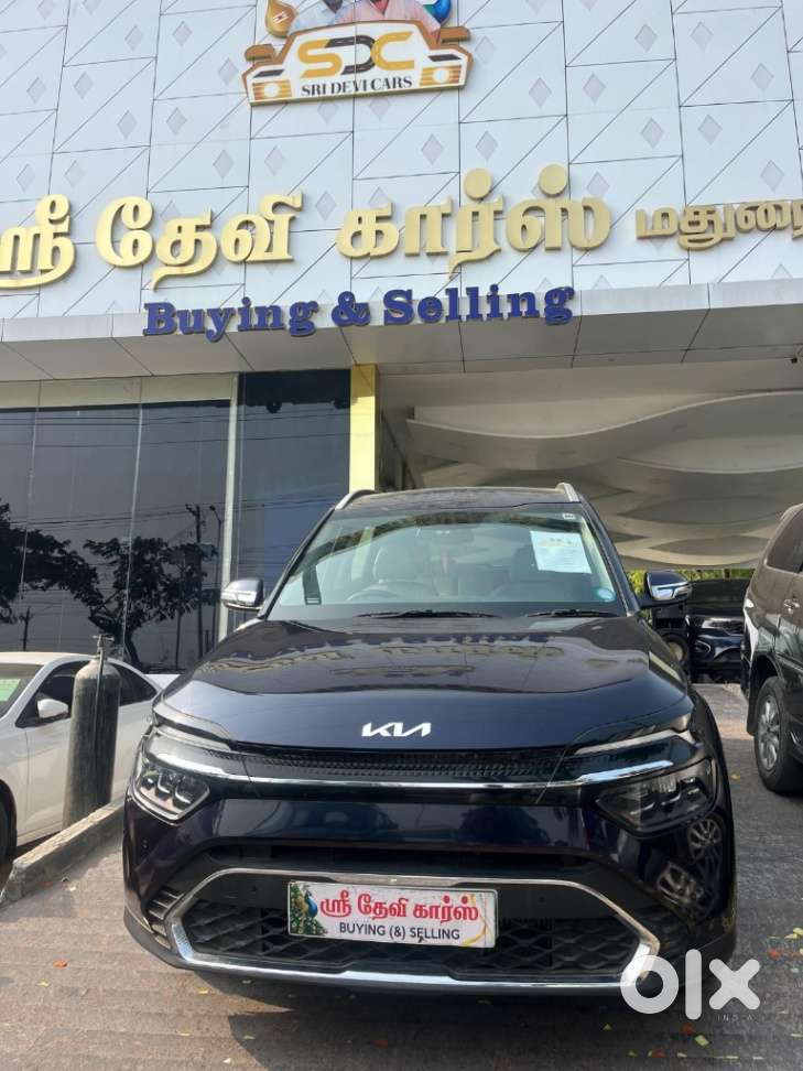 Kia Carens, 2022, Petrol