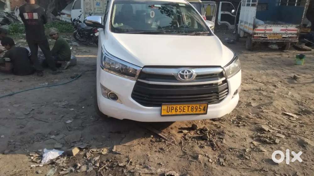 Toyota Innova Crysta 2016 Diesel 265000 Km Driven