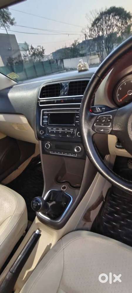 Volkswagen Vento, 2014, Petrol