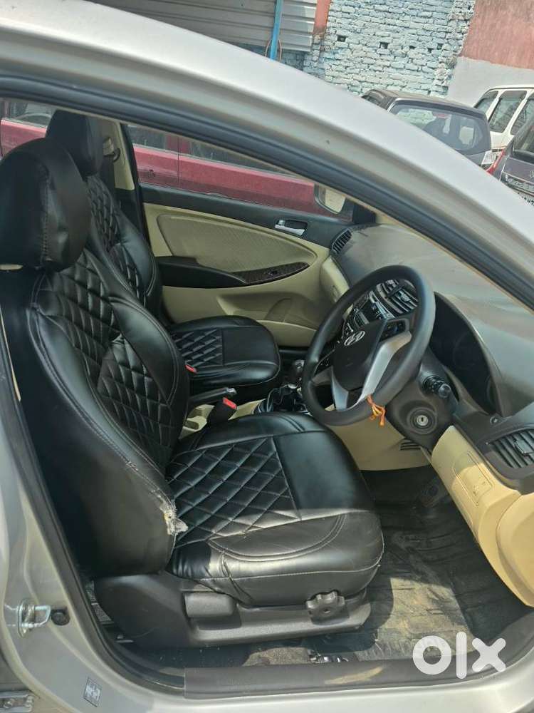 Hyundai Verna Fluidic 1.6 Vtvt Sx, 2015, Petrol