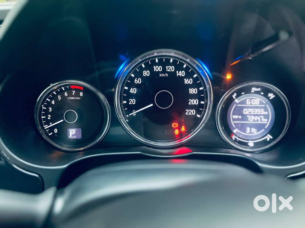 Honda City V Petrol Automatic (2018 Reg) - Low Km