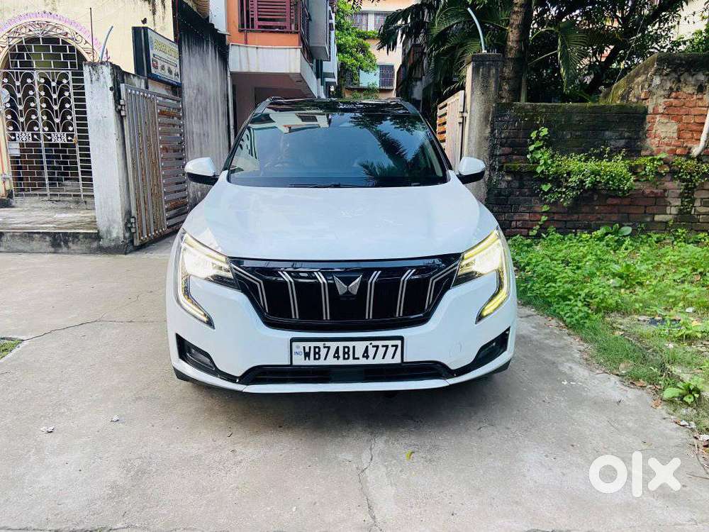 Mahindra Xuv700 2.0 Ax 7 Petrol At Str, 2022, Petrol