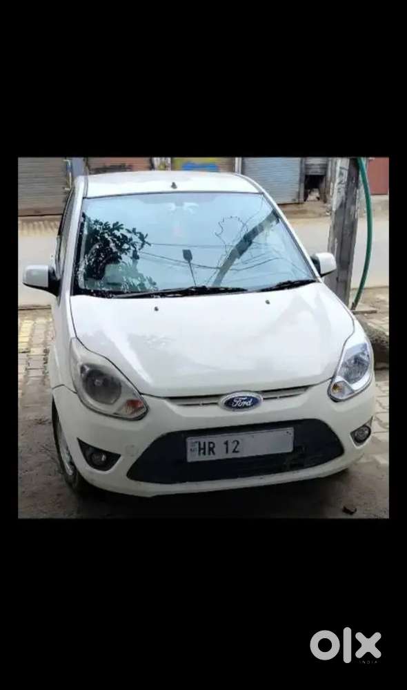 Ford Figo Petrol Lxi 2012