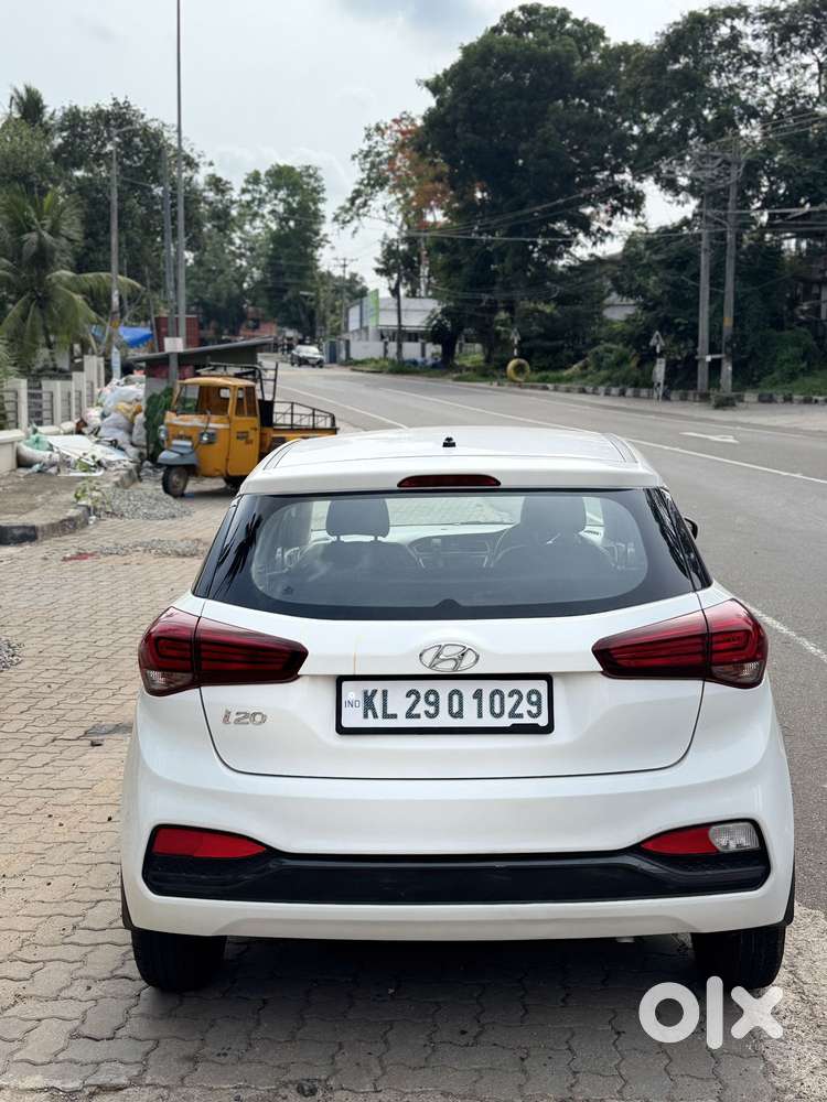Hyundai I20 Sportz 1.2 Bs-iv, 2019, Petrol