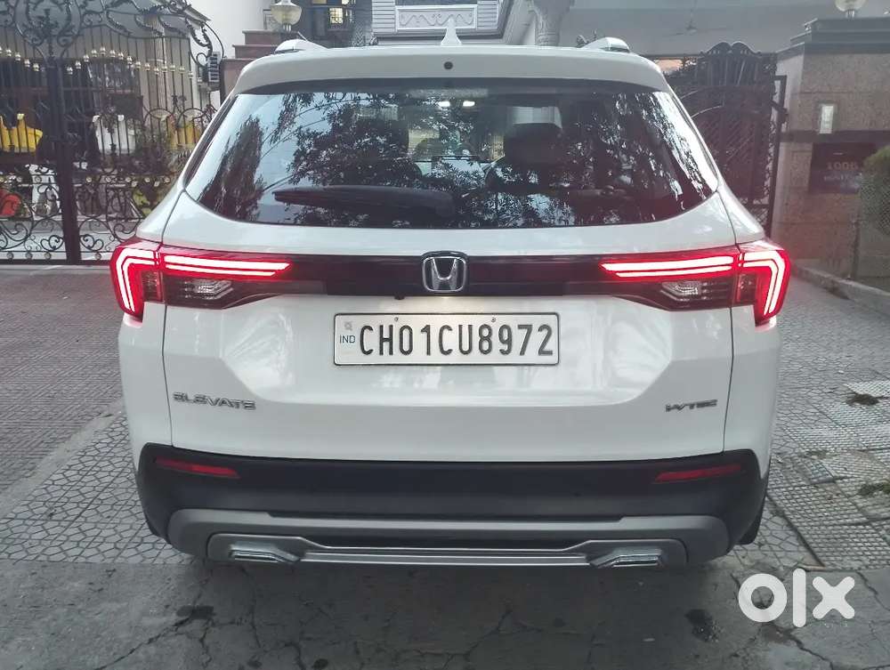 Honda Elevate Zx Cvt (automatic) 2023 Petrol 35000 Kms. First Owner