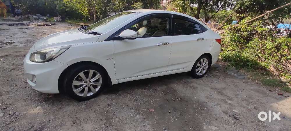 Gaddi Ek Dm Ok Hai Genune Drive Kisi Tarah Ki Koi Kami Ni Hai