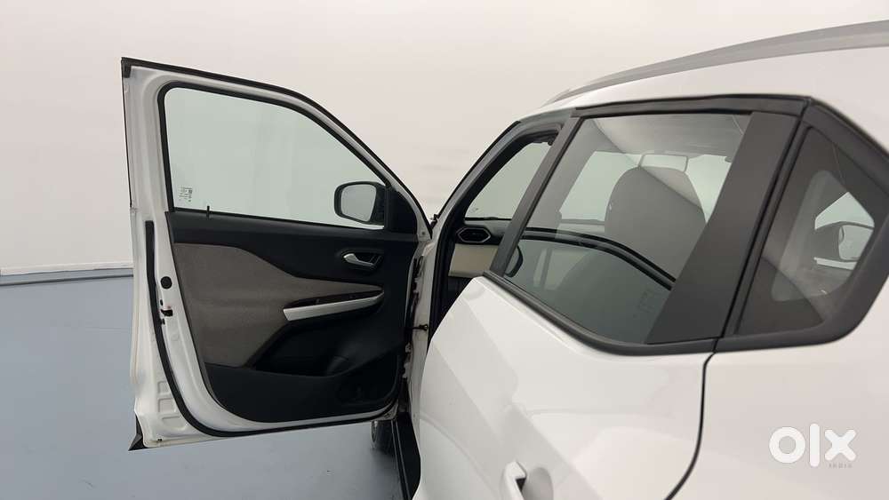 Nissan Magnite 1.0 Xl, 2023, Petrol