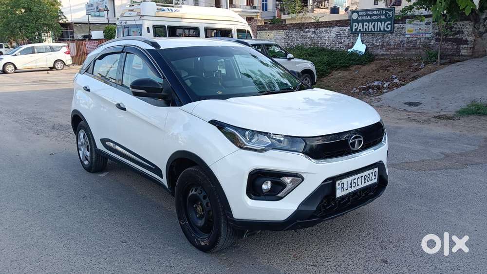 Tata Nexon 1.2 Revotron Xm (s), 2022, Petrol