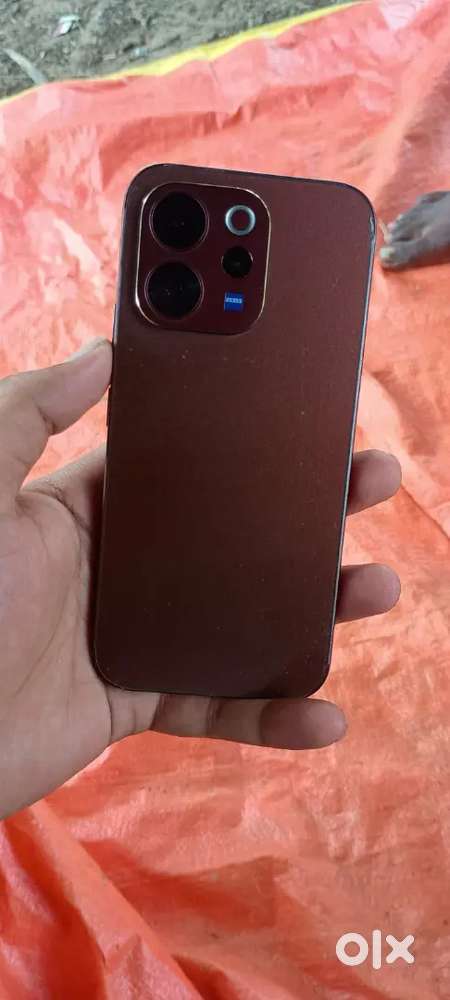 Vivo v70 under 6 months warranty