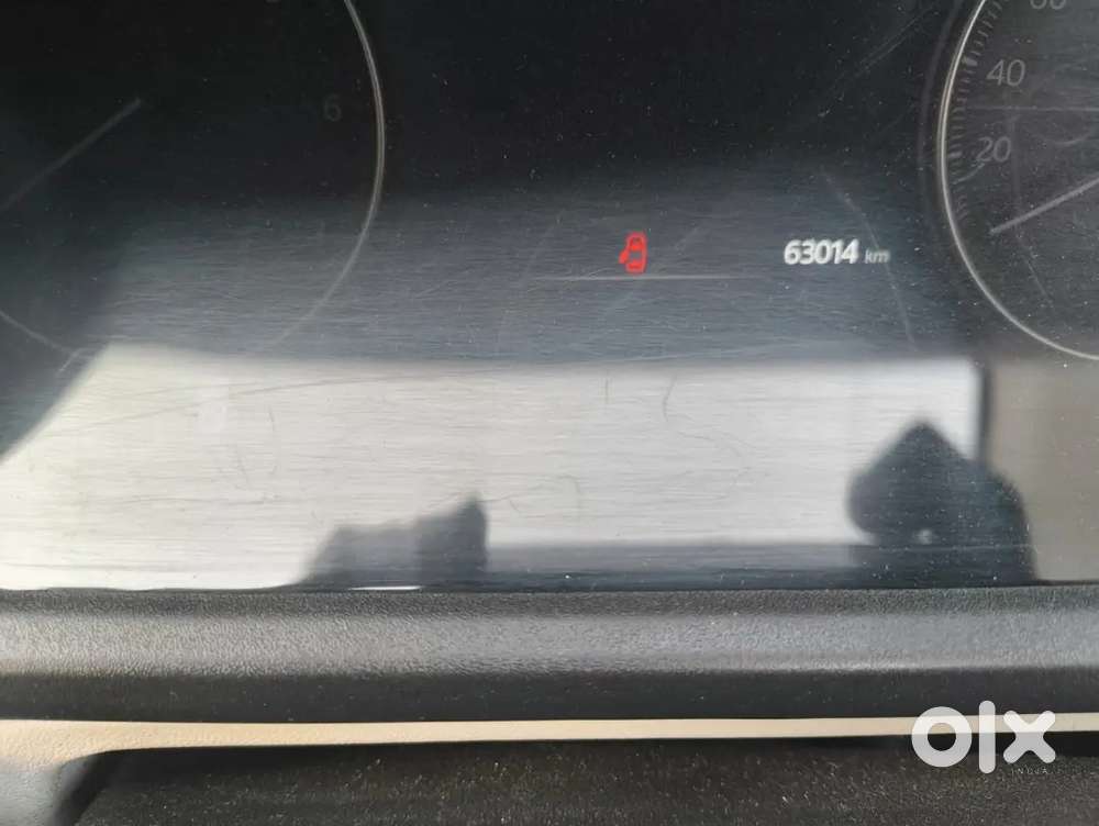 Mahindra Xuv700 2024 Petrol 63000 Km Driven