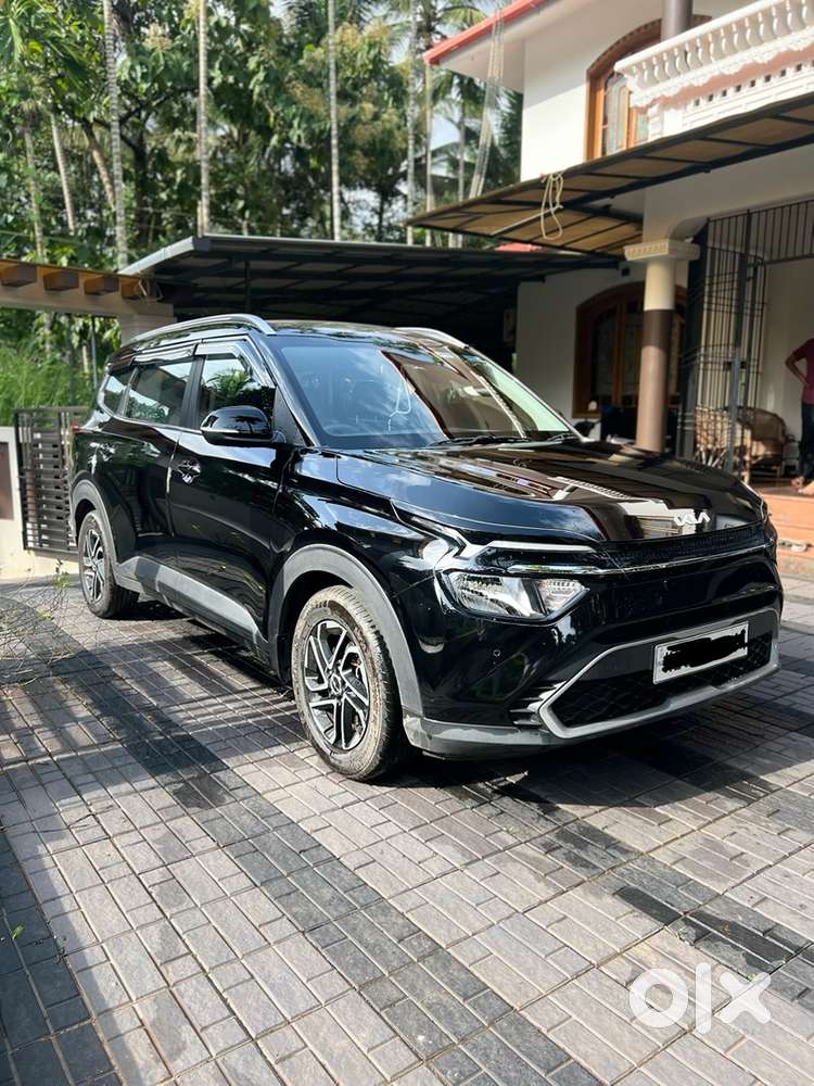 Kia Carens Petrol Automatic 2022