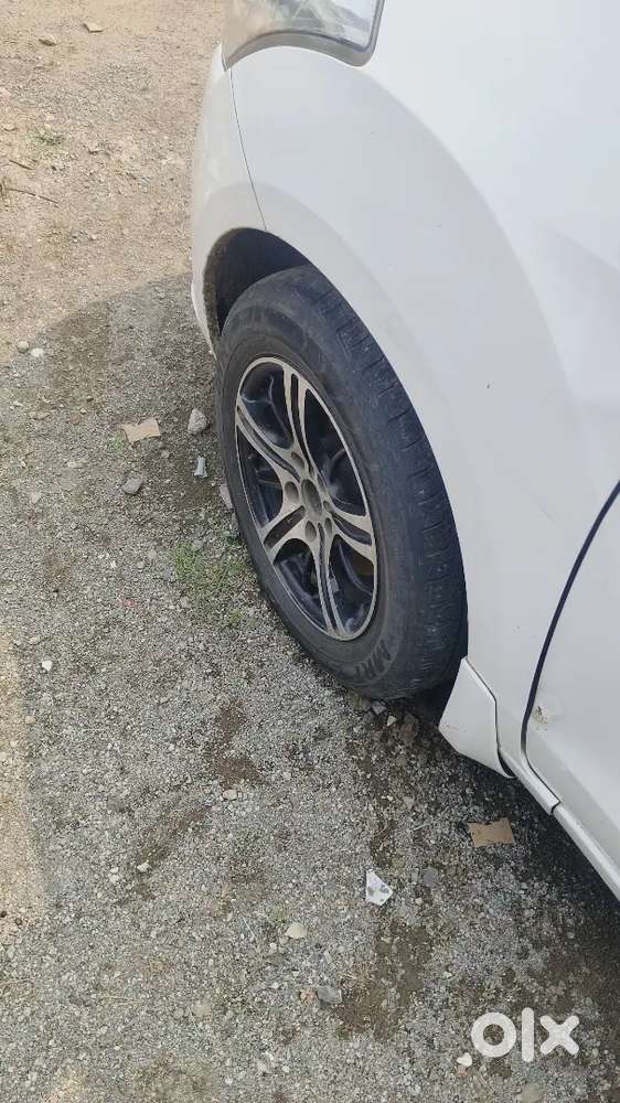 Maruti Suzuki Ertiga 2013