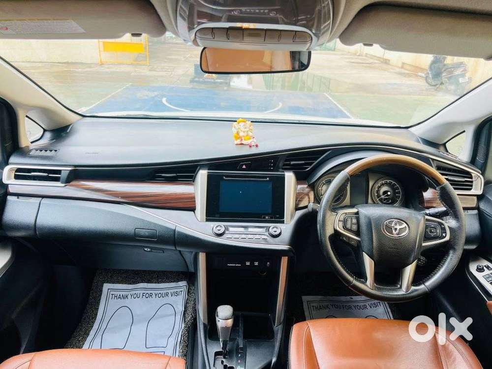 Toyota Innova Crysta 2.8 Zx At 7 Seater, 2017, Diesel