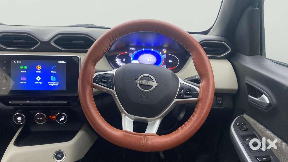 Nissan Magnite 1.0 Xv, 2021, Petrol