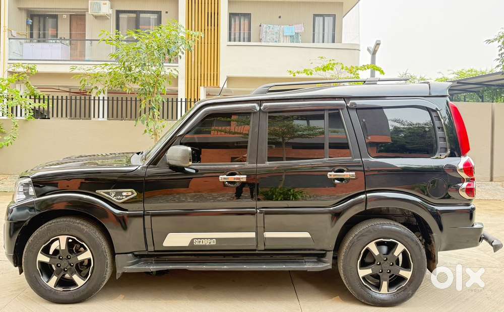 Mahindra Scorpio Classic 2.2 S 11 Mt 7 Cc, 2025, Diesel