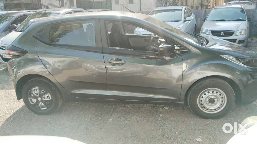 Tata Altroz 1.2 Xe Plus Petrol, 2021, Petrol