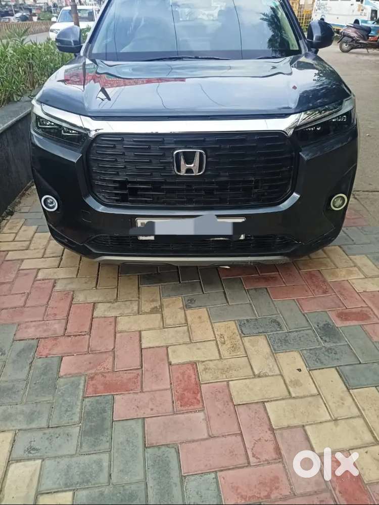 Honda Elevate 2023 Petrol Well Maintained