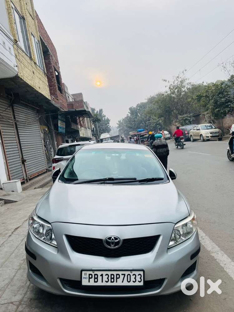 Toyota Corolla Altis 2010 Diesel Well Maintained