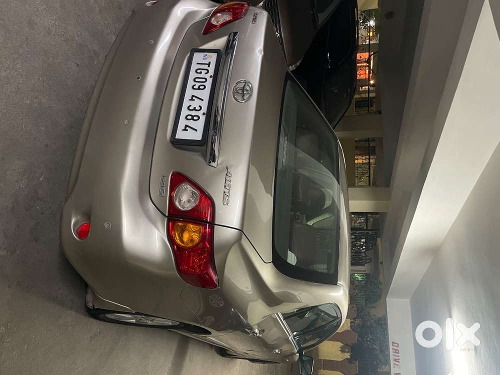 Toyota Corolla Altis 2010